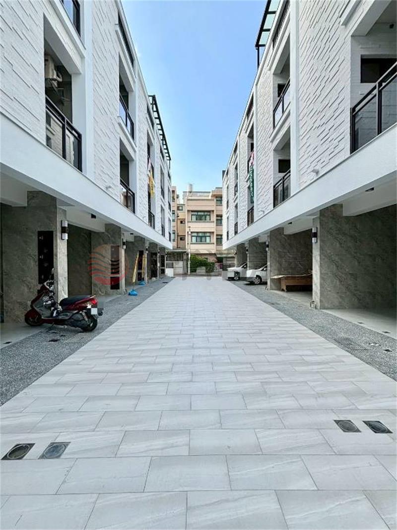 南投市全新4套房雙車透墅