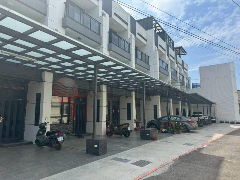 芬園｜全新未住｜四套房｜車庫別墅