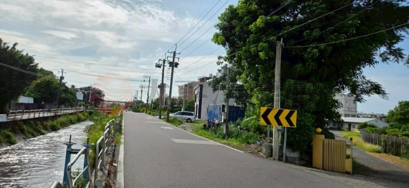 員林近員林國中大面寬農地