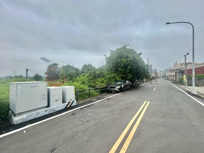交流道旁正10米路建地