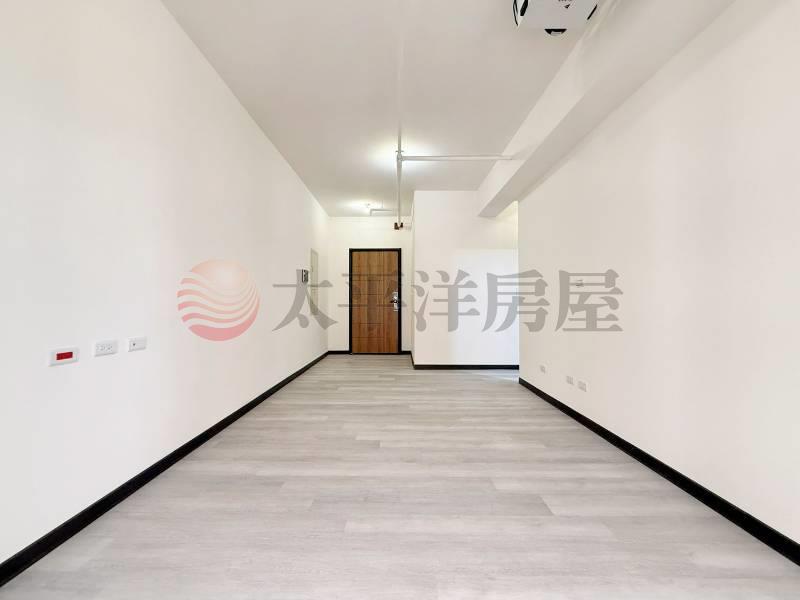 市鎮之櫻全新未住兩房平車