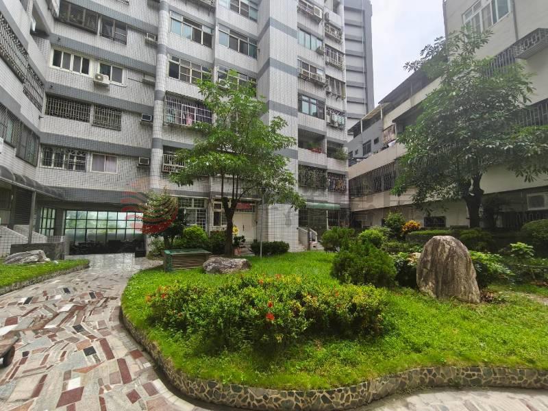 彰化市信義國小3房平車華廈