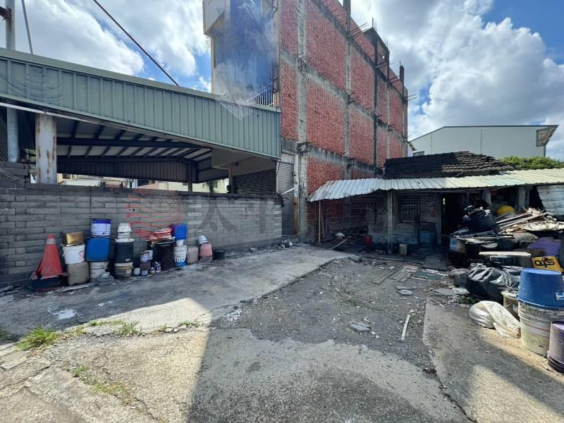 草屯正草溪路臨路土地