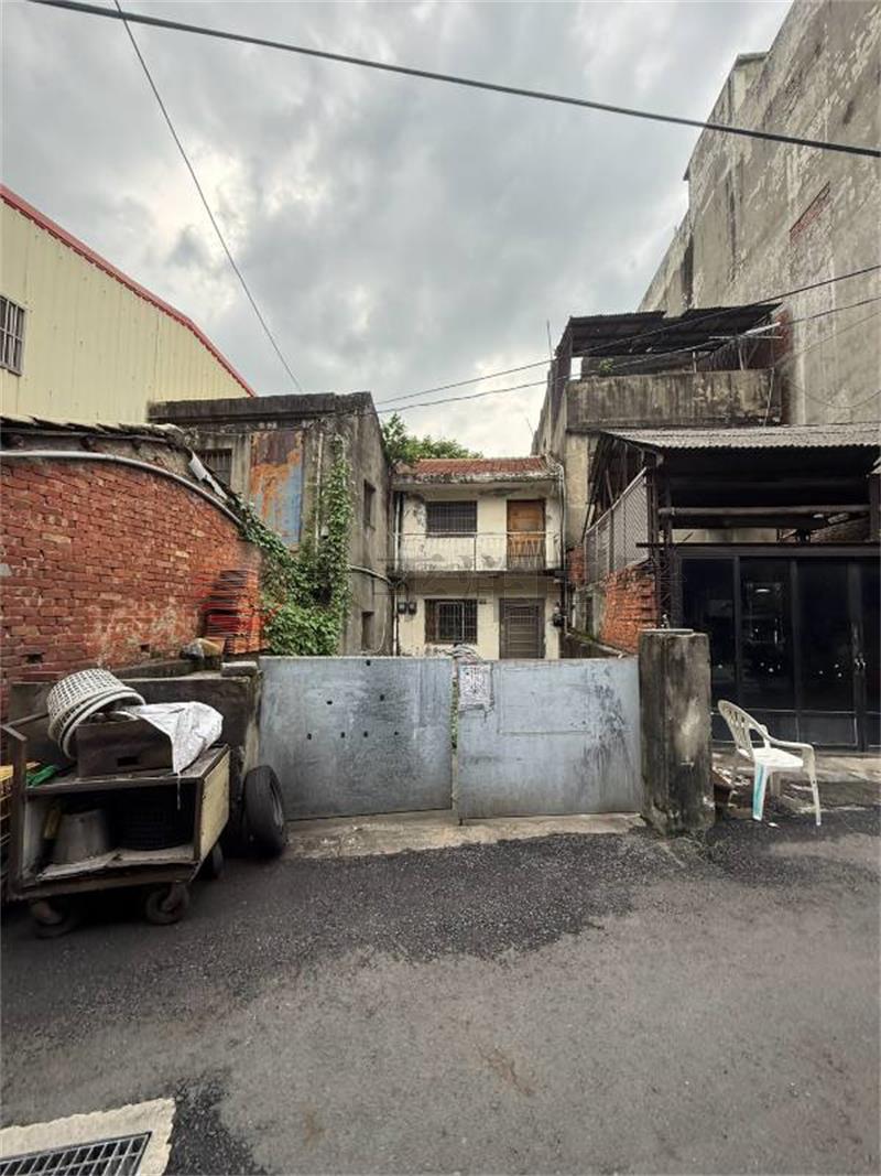 南北館雙面臨路建地