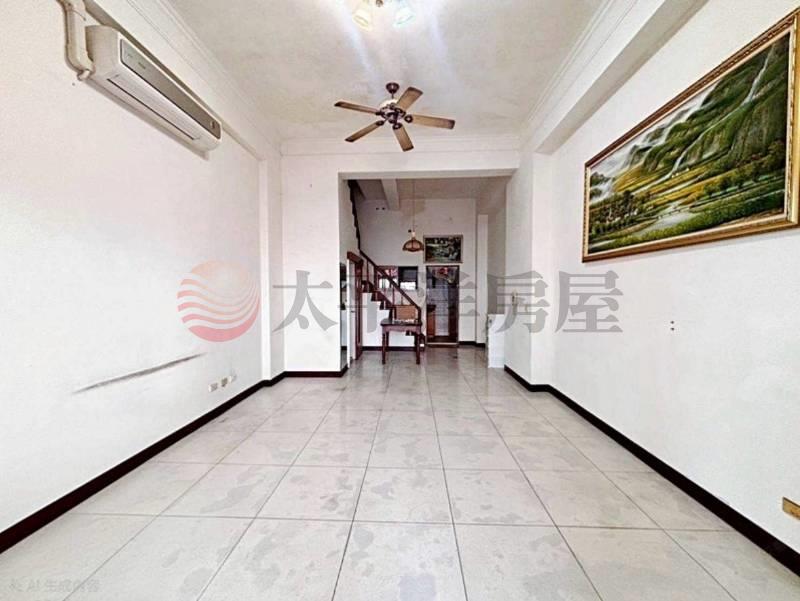 大肚市區路邊大透天稀有釋出