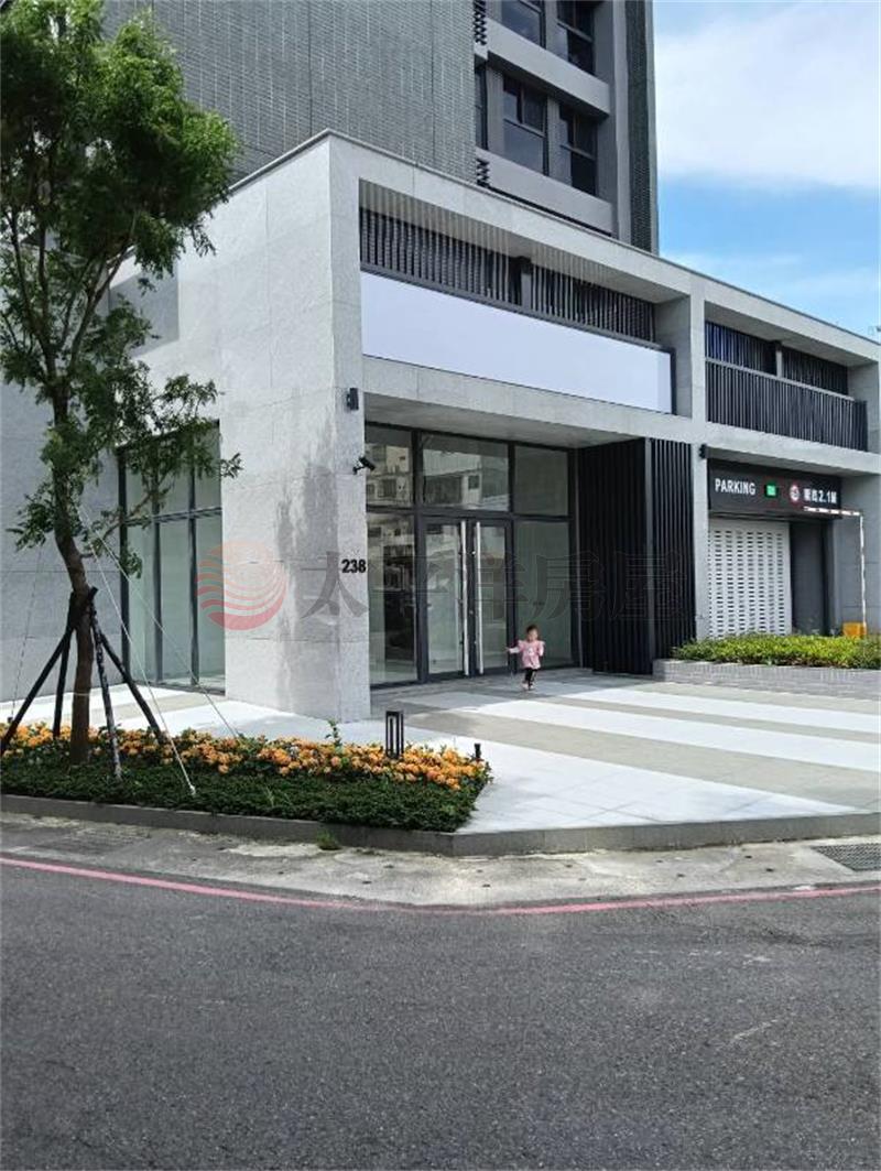 八德G04角窗全新金店面