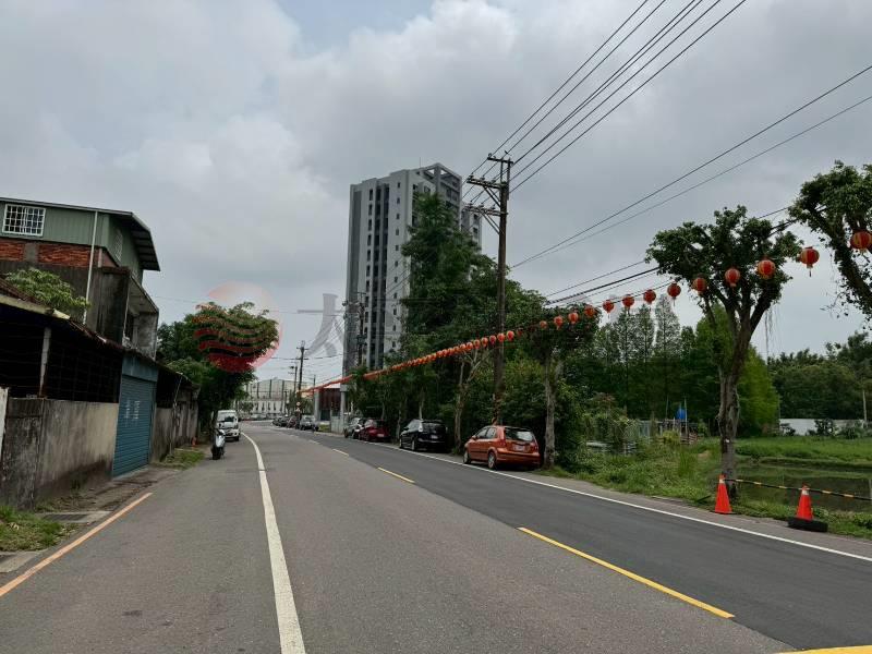 八擴旁正13米路方正建地