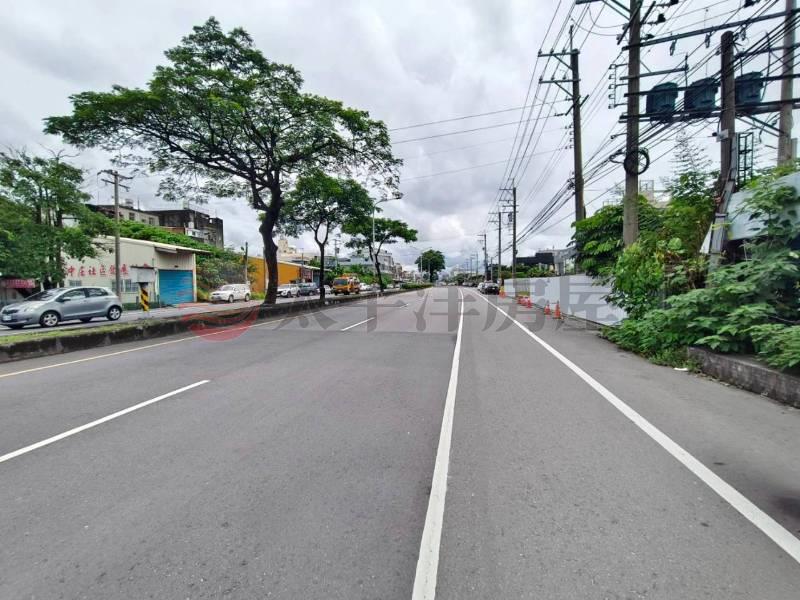 花壇中山路福安宮旁建地