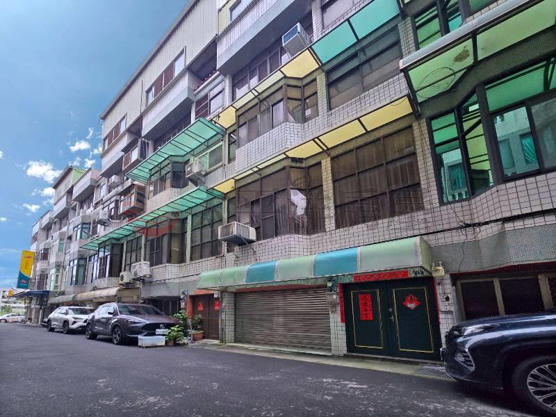 獨家銷售｜彰泰國中8米面豪宅／地34坪