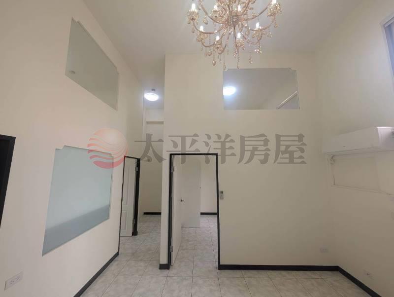 觀景樓挑高電梯兩房