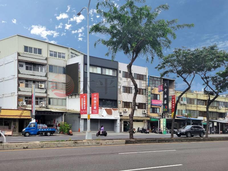 正中華西路霸氣3店王｜超大面寬招牌