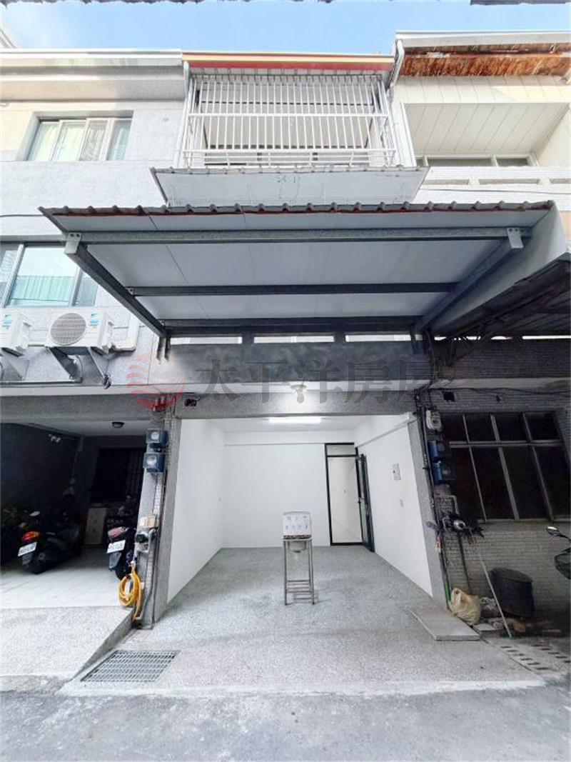 忠孝國小車庫透天