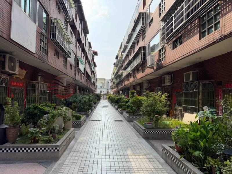 埔心中山路旁美墅