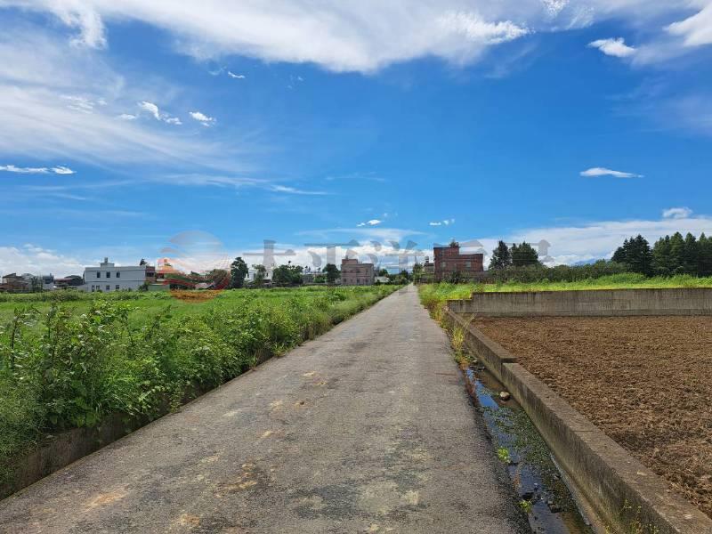 大竹南路旁一般農地