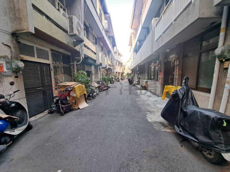 都計內華成市場旁建地